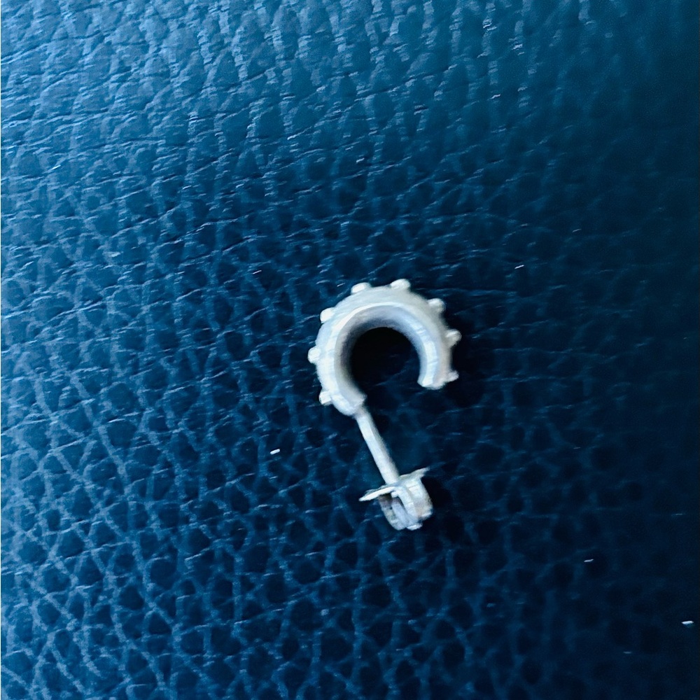 COPY - ISO 1 Me&Ro tiny silver earring ITEM NOT FOR SALE